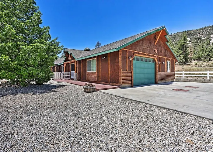 Hot Tub & Mtn Views: Peaceful Big Bear Home!