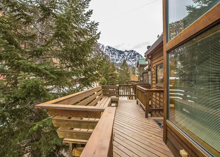1490Oak Grandview Condo