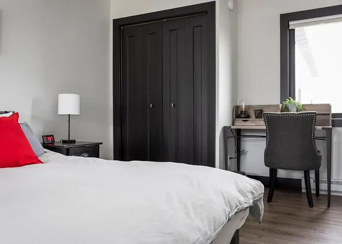 Center City Lofts 508 Unit 2 Close To Downtown And The Tart Trail
