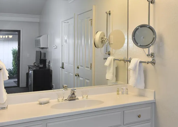 657 Cottages At Silverado Residence