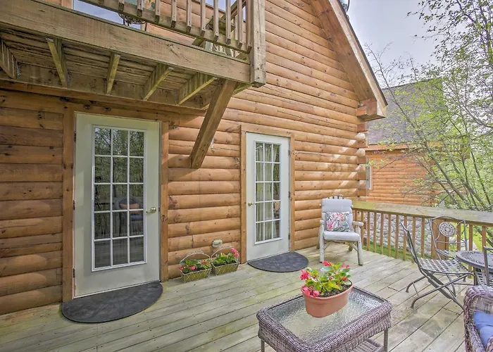 Resort Cabin W/ Fire Pit: Golf, Hike And Play!