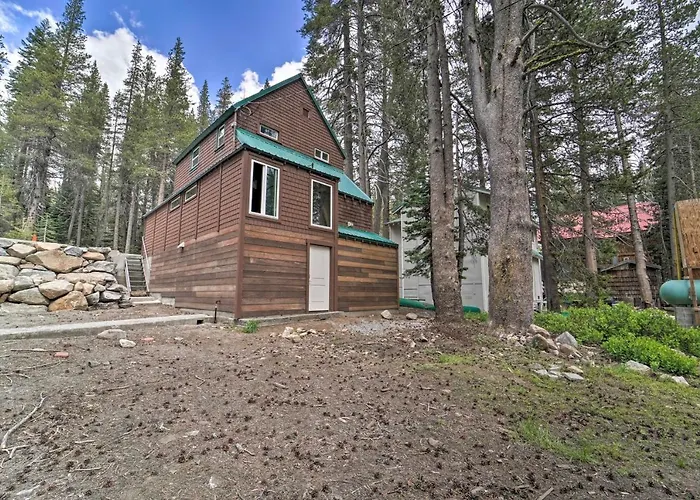 Half-Mi To Trails: Rustic Soda Springs Cabin!