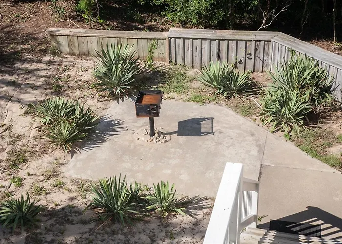 48184 Decoy Rd Home