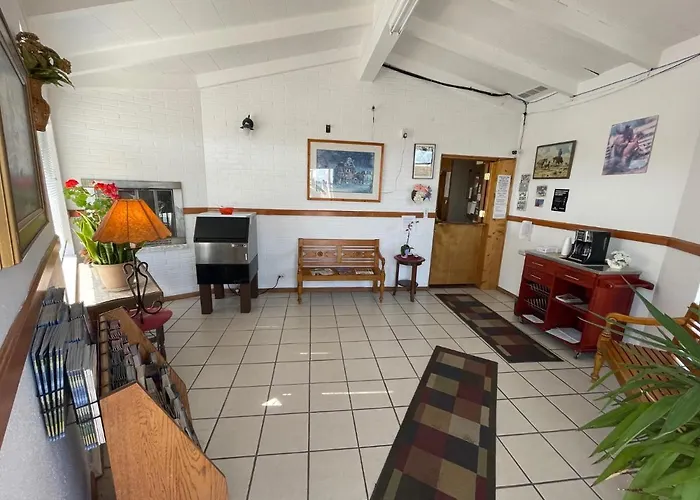 Round-Up Motel