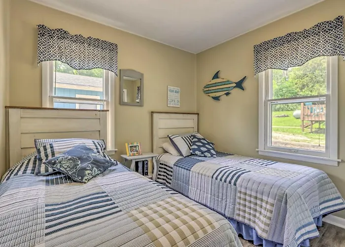 Steps To Lake Of The Ozarks: Family Home W/ Views!
