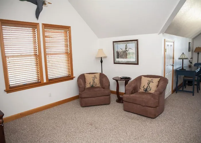 48184 Decoy Rd Home