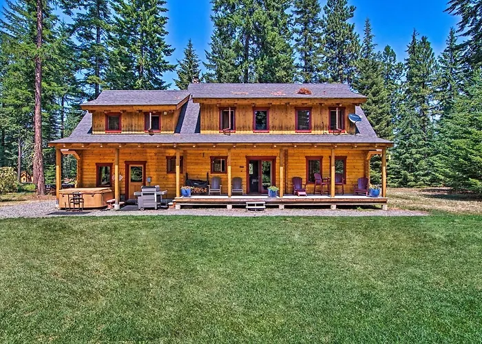 Cle Elum Mountain Cabin W/ Hot Tub & Hiking!