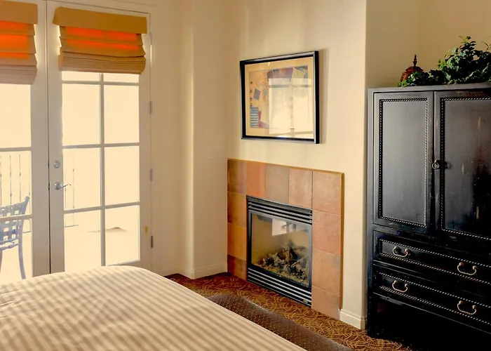 Beautiful Casita With Balcony, La Quinta Legacy Villas