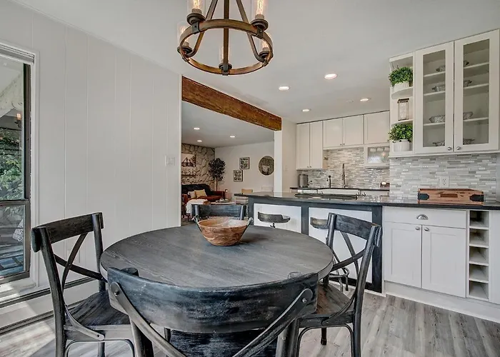 Mountain Luxury On Lake Dillon, Close To All The Best Ski Resorts In Colorado!
