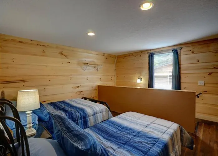 Dragon'S Nest Cabin With Mountain Views