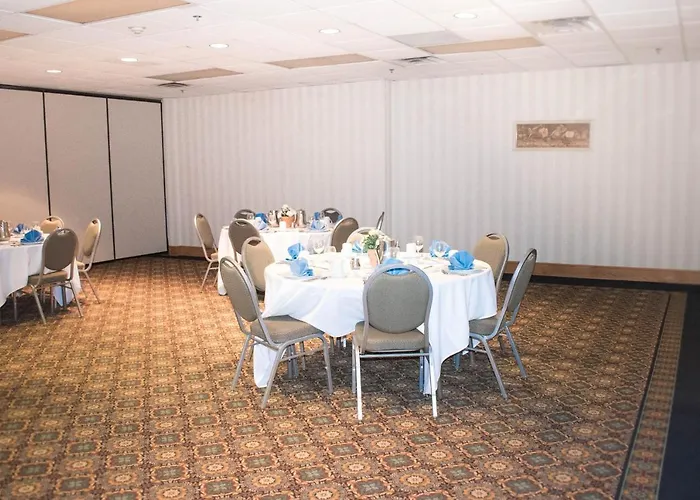 Ramada By Wyndham Uniontown