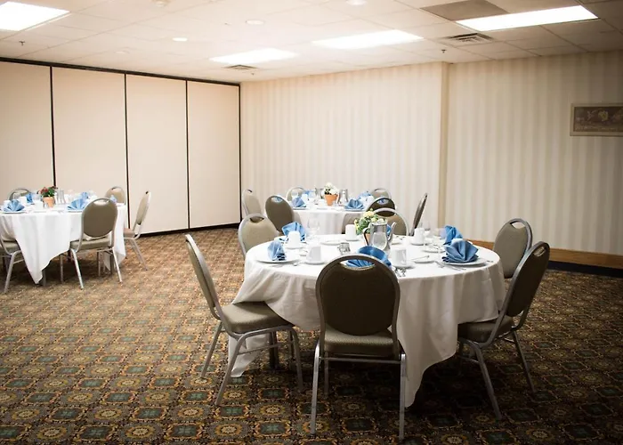 Ramada By Wyndham Uniontown