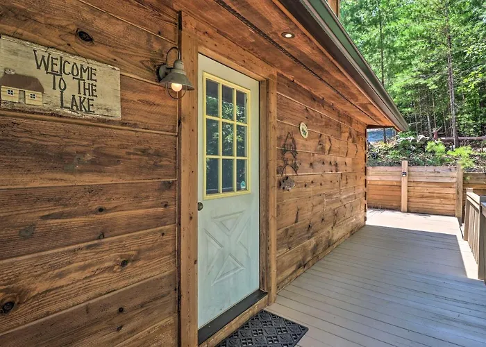 Game Room! Lakefront Family Cabin In Landrum