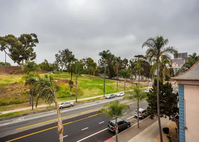 Studio With Beautiful View Next To Downtown