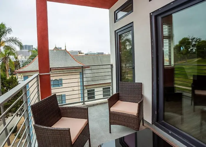Studio With Beautiful View Next To Downtown