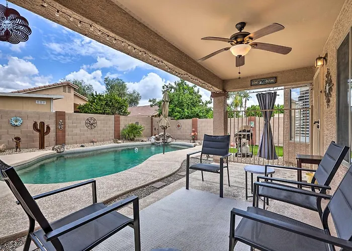 Bbq-Ready Oasis Near Golfing + Surprise Stadium!