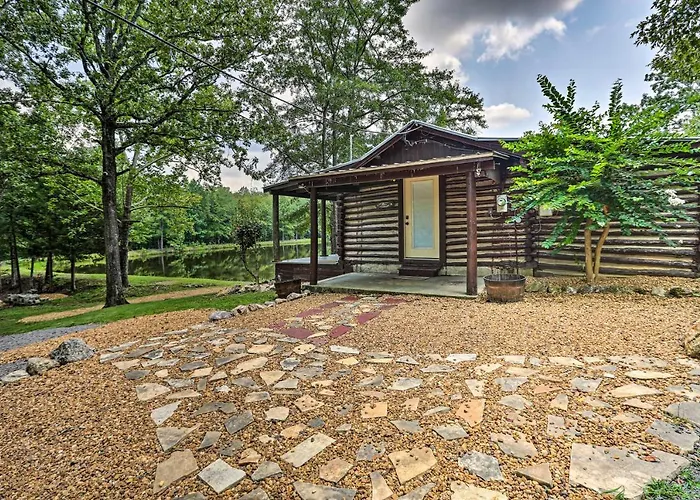 1950'S Serenity Pond Cabin W/ View: Peace & Quiet!