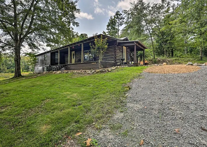 1950'S Serenity Pond Cabin W/ View: Peace & Quiet!