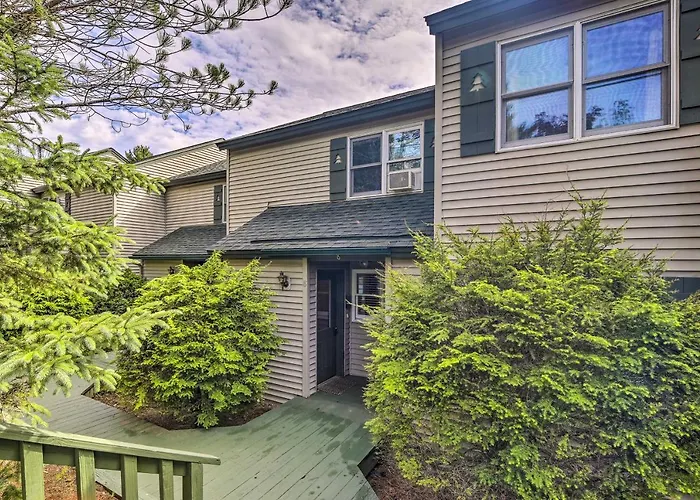 Lake Placid Gem W/ Patio & Views < 1 Mi To Beach!