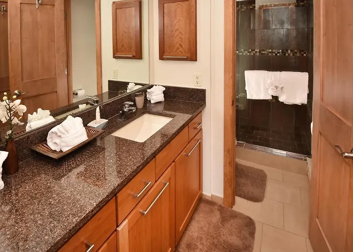 Vantage Point 101 Condo