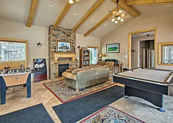 Contemporary Family Condo By Pineview Reservoir!