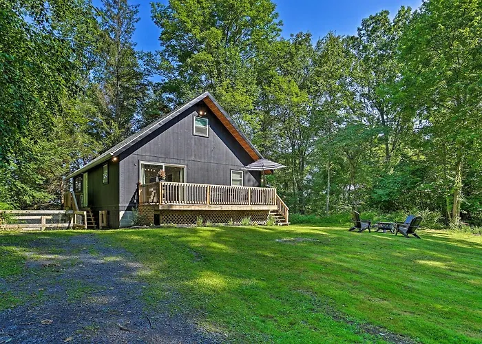 Deck & Gas Grill: Modern East Stroudsburg Home!