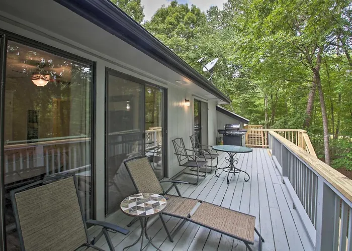 Furnished Deck & Grill: Hot Springs House