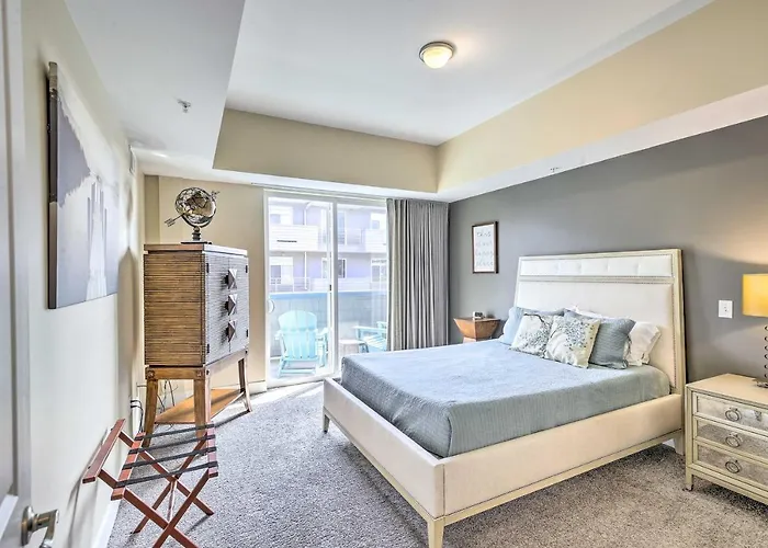 Grand Haven Condo W/ Patio < 1 Mi To Downtown