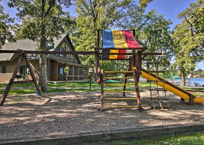 Alluring Nisswa Cabin On Gull Lake W/ Fireplace!