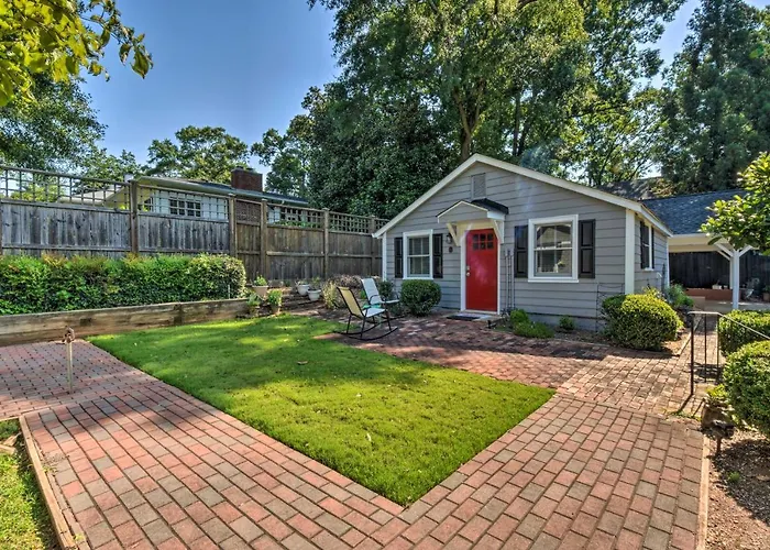 Cozy Athens Cottage: Walk To Sanford Stadium!