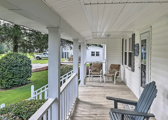 Family Home W/ Fire Pit, 2 Mi To Lake Access