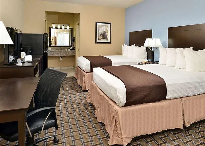 Quality Inn & Suites Carrizo Springs North