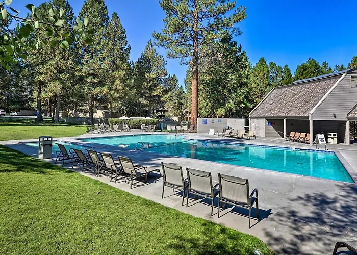 Hiking Trail & Hot Tub Access: Bend Condo W/ Deck