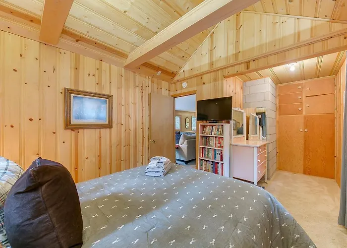 Cabin In The Pines