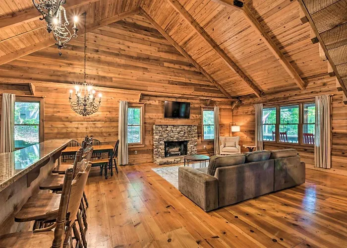 Big Canoe Mountain Resort Cabin W/ Pool Access!