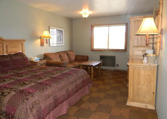 New Summit Inn