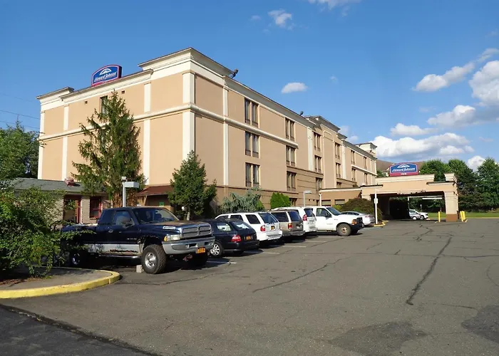 Howard Johnson By Wyndham Suffern