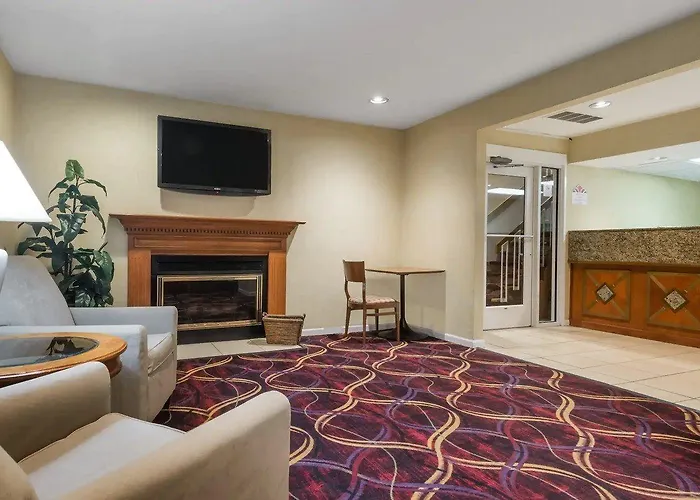 Hawthorn Suites Dayton South