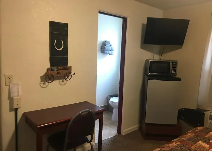 Highland Court Motel