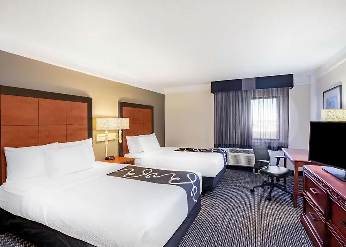 La Quinta By Wyndham Houston Baytown East