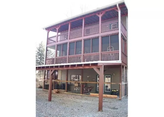 Eagle Mountain River Retreat