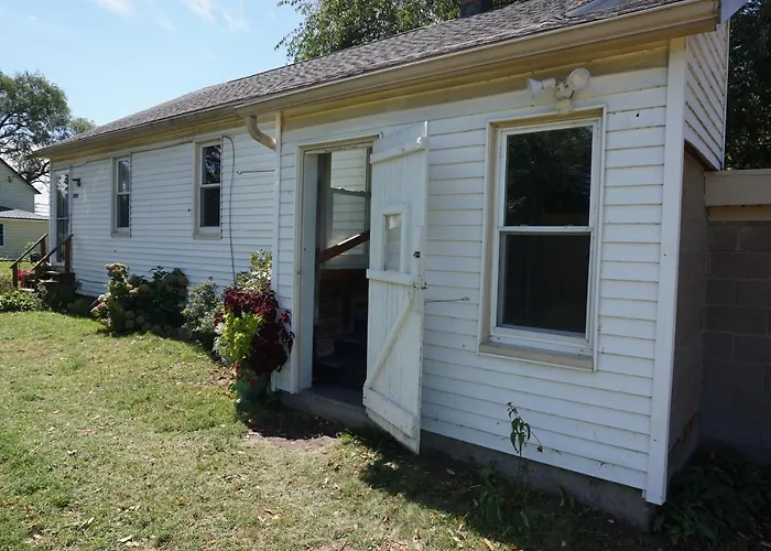 3778 East Lake Road