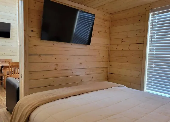 076 Tiny Home Nr Grand Canyon South Rim Sleeps 8