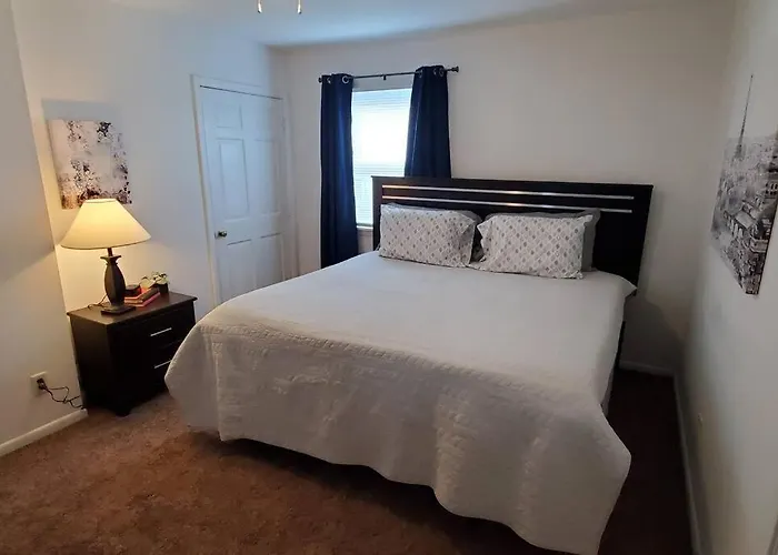 Trenton'S Apartment On First