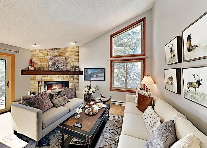 Lakeview Townhome Unit A5