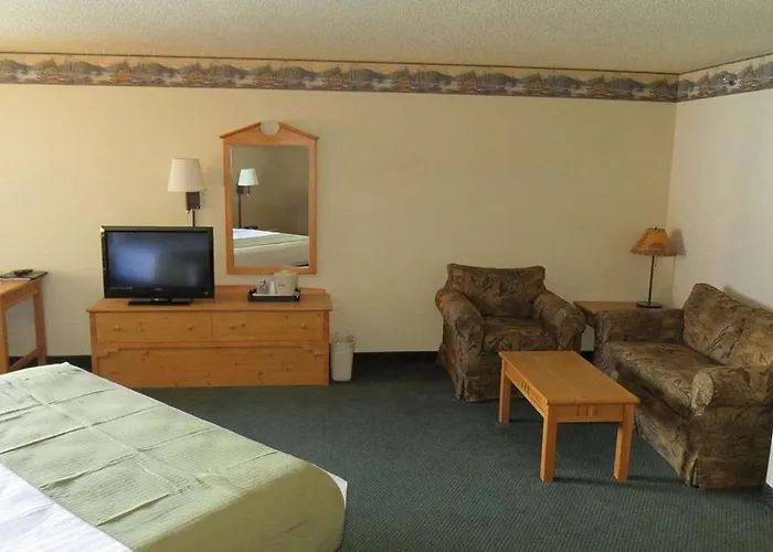 Cobblestone Hotel & Suites - Ladysmith
