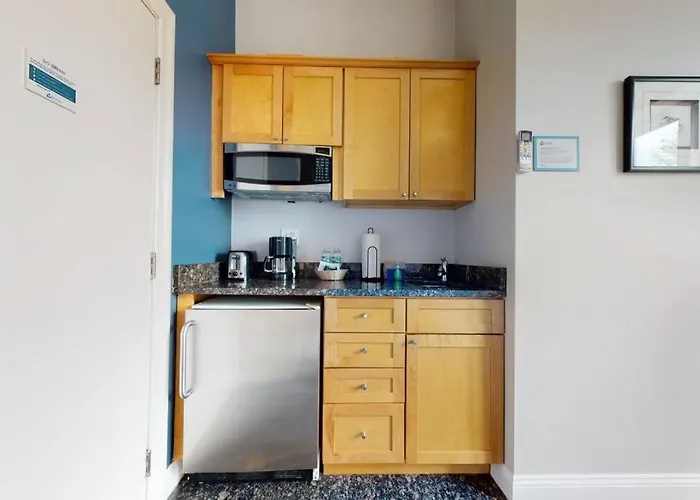 Charming Studio In Boston Brownstone, #44