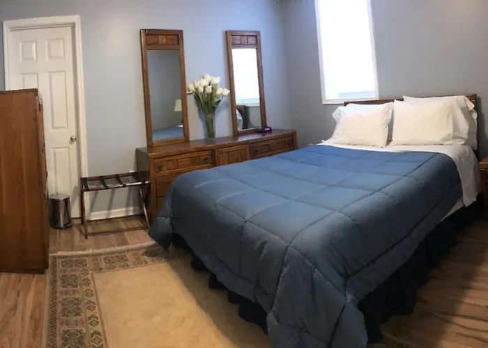 Two Bedroom Apartment In Single Family Home