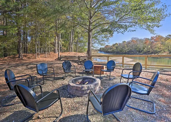 Waterfront Deck: Home On Ouachita River!