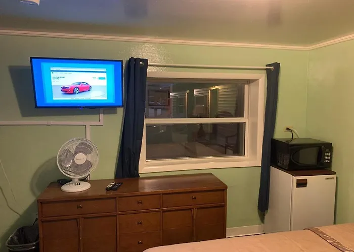 Tour Inn Motel